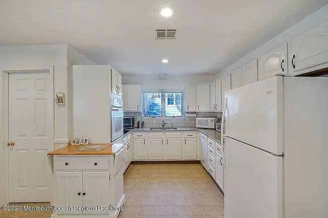 315 Tuttle Ave — Photo 7