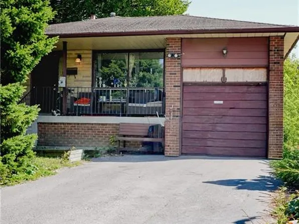 834 6th St, Mississauga, ON L5E 1N4