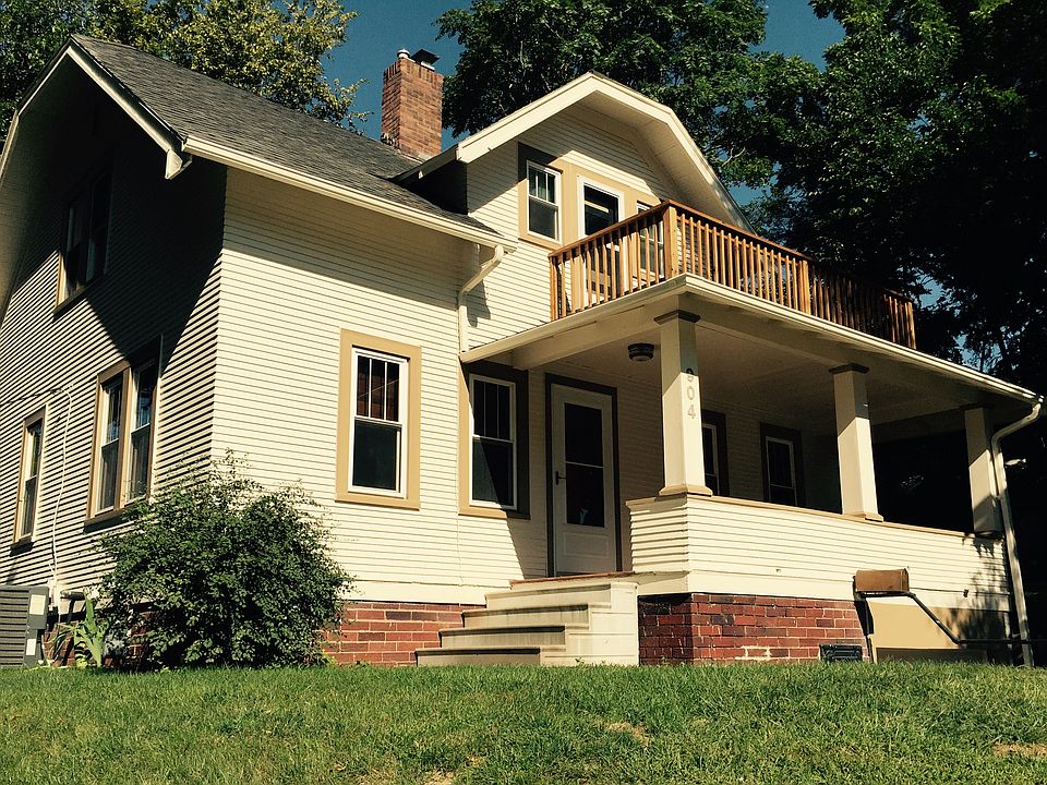 1st image of 904 N 47th Ave