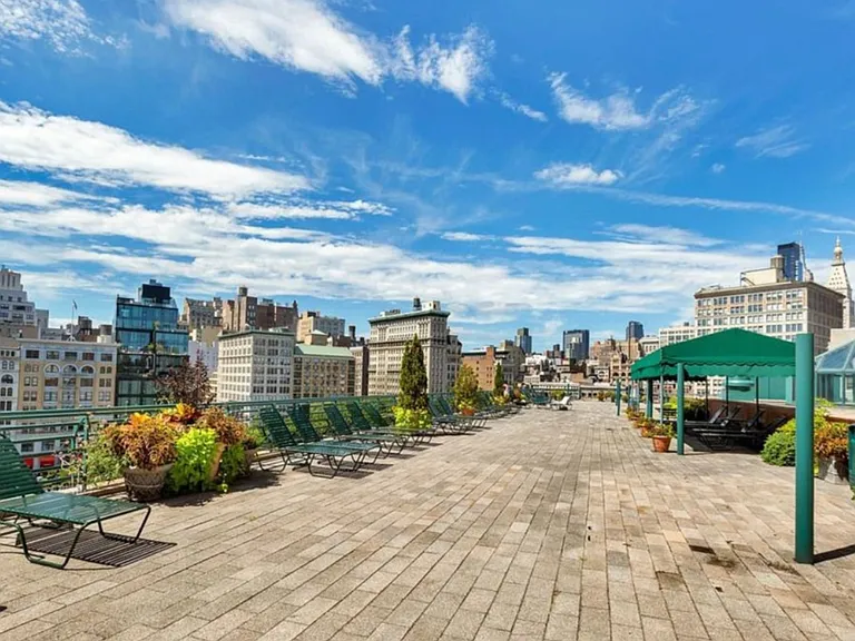 1 Irving Pl #P19I — Photo 11