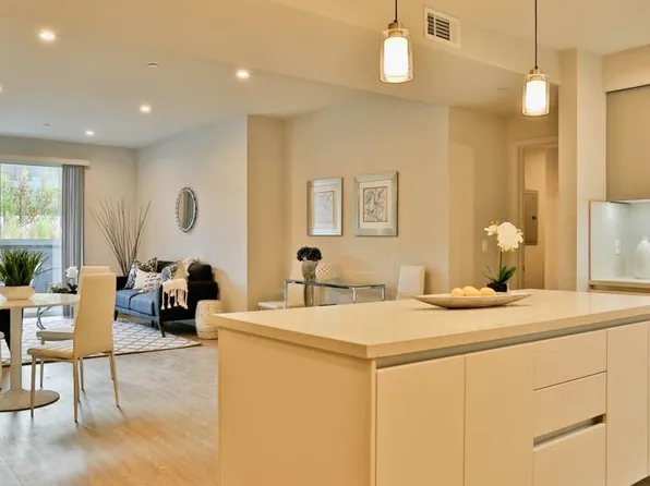 727 Wilcox Ave APT 305, Los Angeles, CA 90038