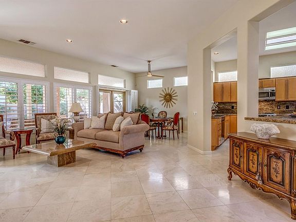 5th image of 78945 Mimosa Dr