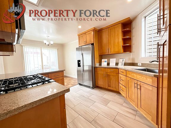 5th image of 262 Ramsell St