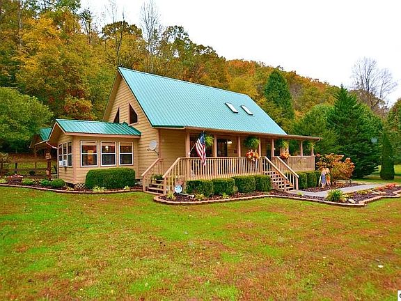 3rd image of 3581 Mountain Creek Way