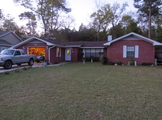 9137 Landing Dr, Calabash, NC 28467