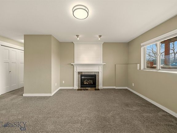 3rd image of 3409 Fallon St APT 1B