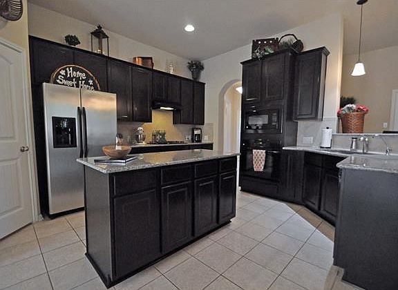 2nd image of 401 Caddo Lake Dr