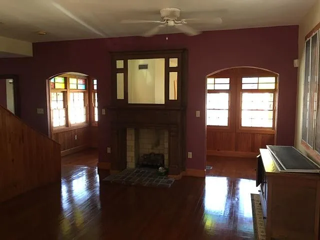 909 SE 1st Ave — Photo 3
