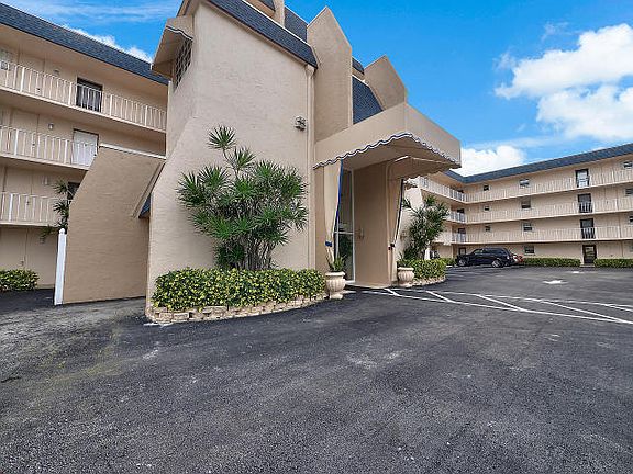 2nd image of 3575 S Ocean Blvd