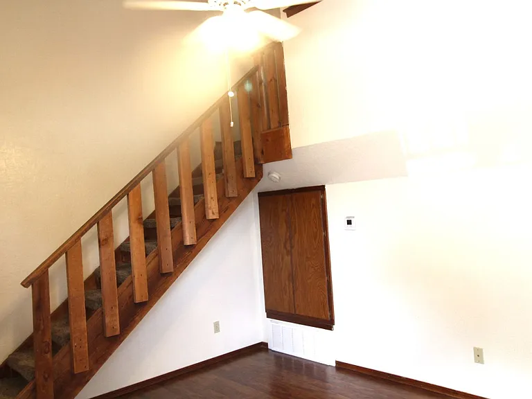 1901 E Lindsey St — Photo 22