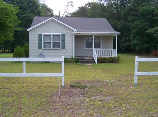 2916 Mecklenburg Rd, Bethune, SC 29009