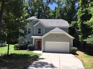 7008 City View Dr, Charlotte, NC 28212