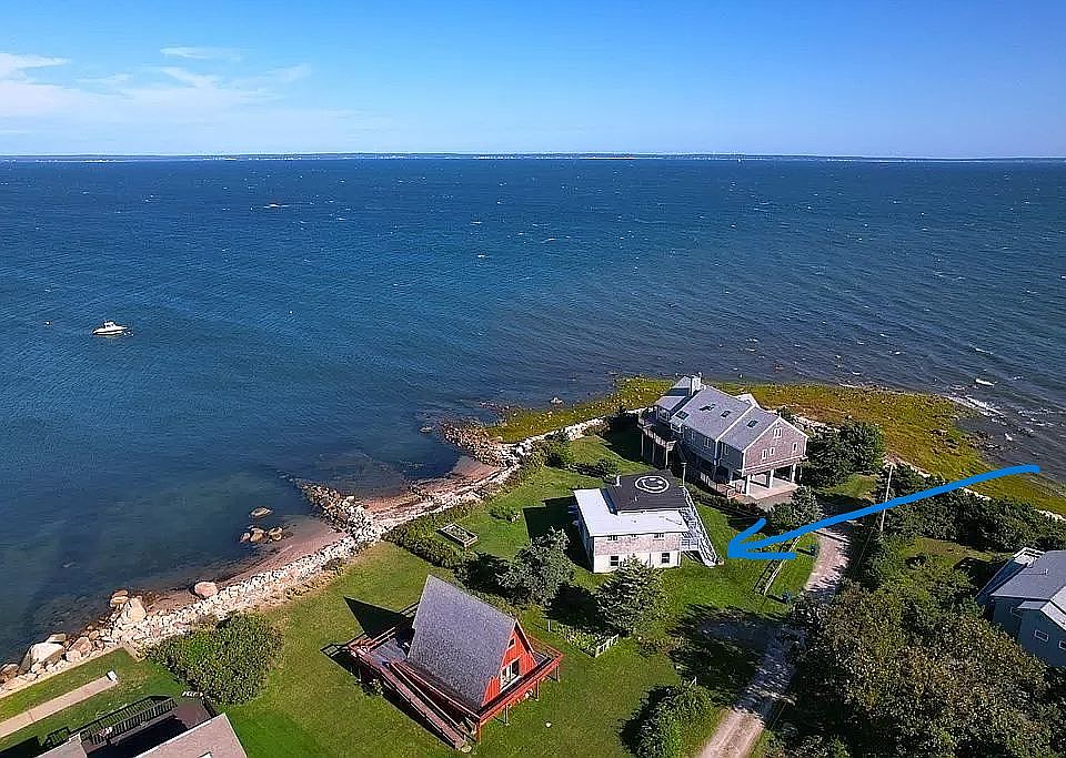 270 degree water views