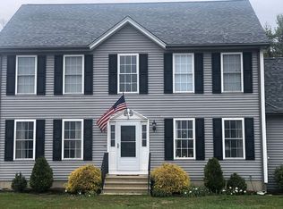 224 N Barnstead Rd, Center Barnstead, NH 03225