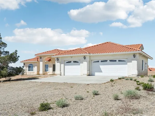 2180 Iroquois Ave, Pahrump, NV 89048