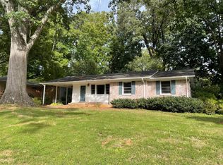 2710 Holly Dr, Greensboro, NC 27408