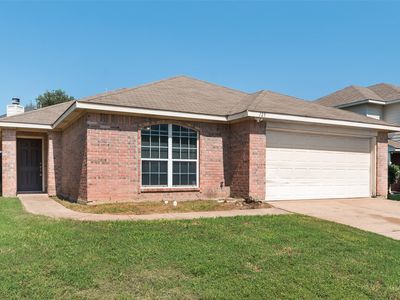 125 Centennial Pl, Crowley, TX, 76036