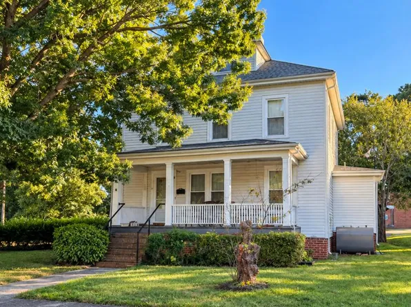 1351 Jeffress St, South Boston, VA 24592