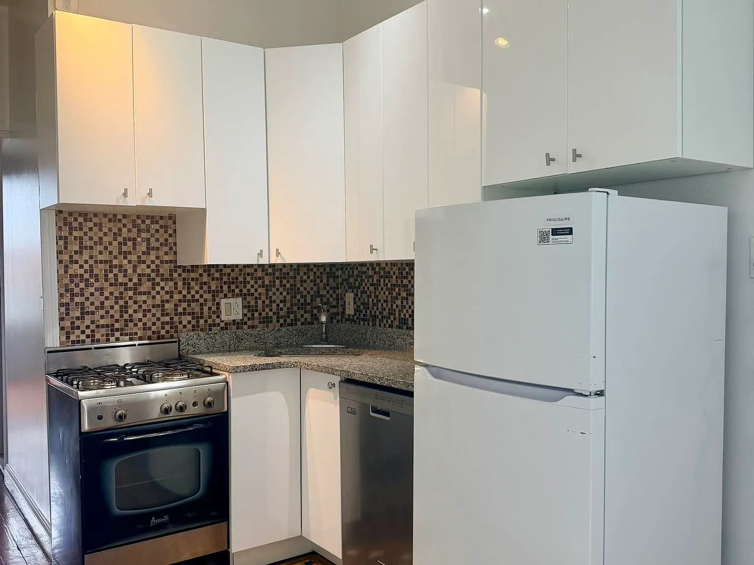 85 Clay Street — Photo 4