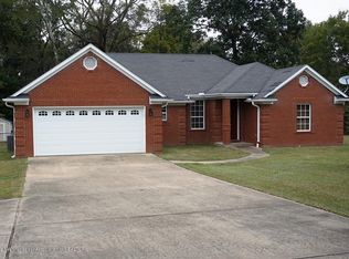6675 Peyton Rd, Coldwater, MS 38618
