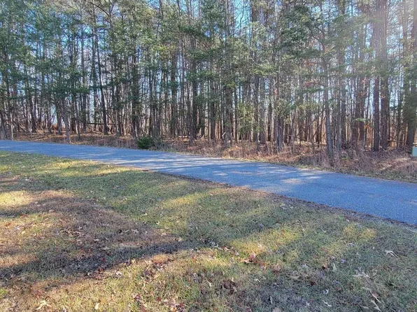 LOT 11 Pointe O Woods Dr, Huddleston, VA 24104