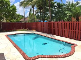 14385 SW 166th Ter, Miami, FL 33177