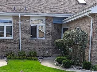 17325 Brook Crossing Ct, Orland Park, IL 60467
