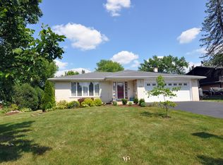 13323 S Adsit Rd, Palos Park, IL 60464