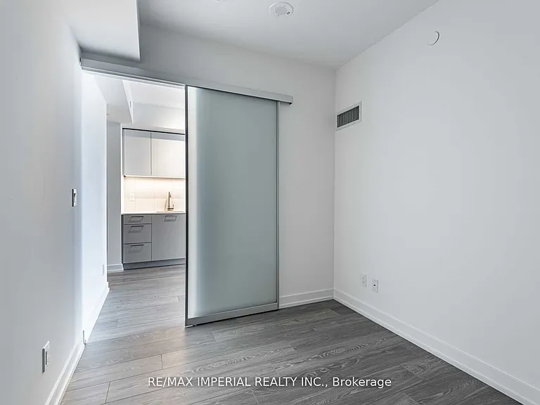 19 Western Battery Rd #2211 — Photo 21