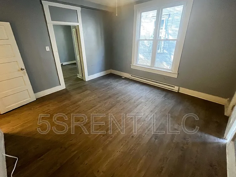 406 Gray Ave — Photo 6