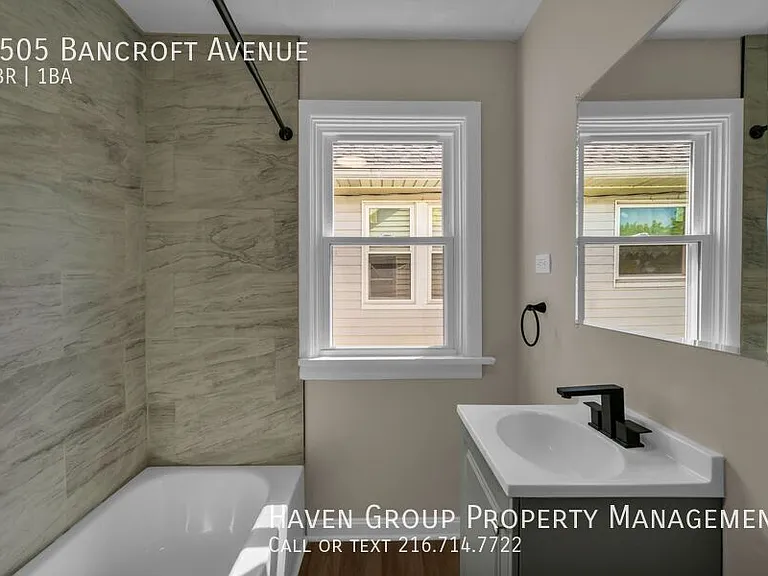 8505 Bancroft Ave — Photo 19
