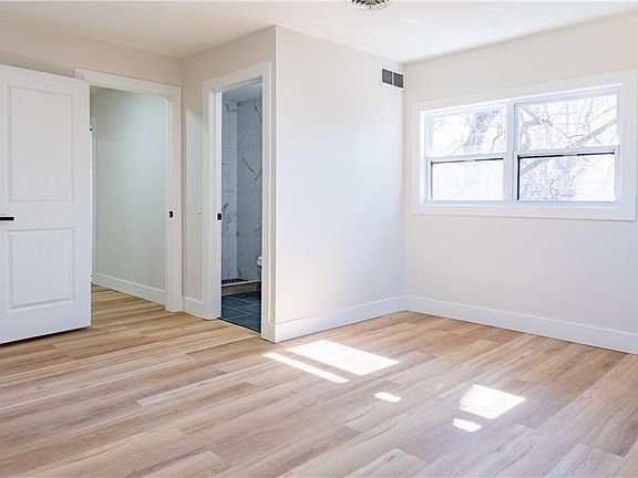 2nd image of 2729 Stratford Rd