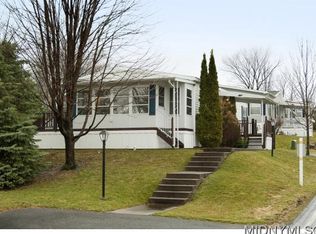 30 Horizon Dr, New Hartford, NY 13413
