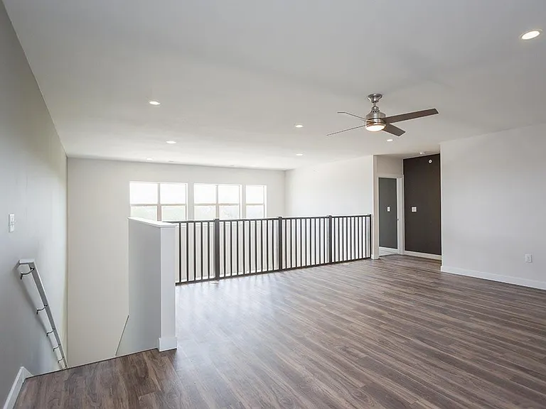Brookside Apartments — Photo 117