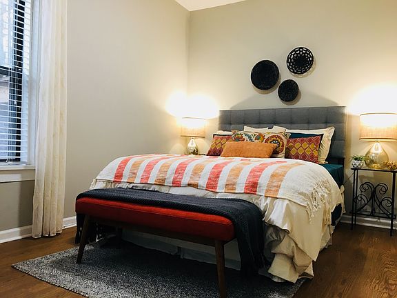 4th image of 3425 N Elaine Pl APT 1E