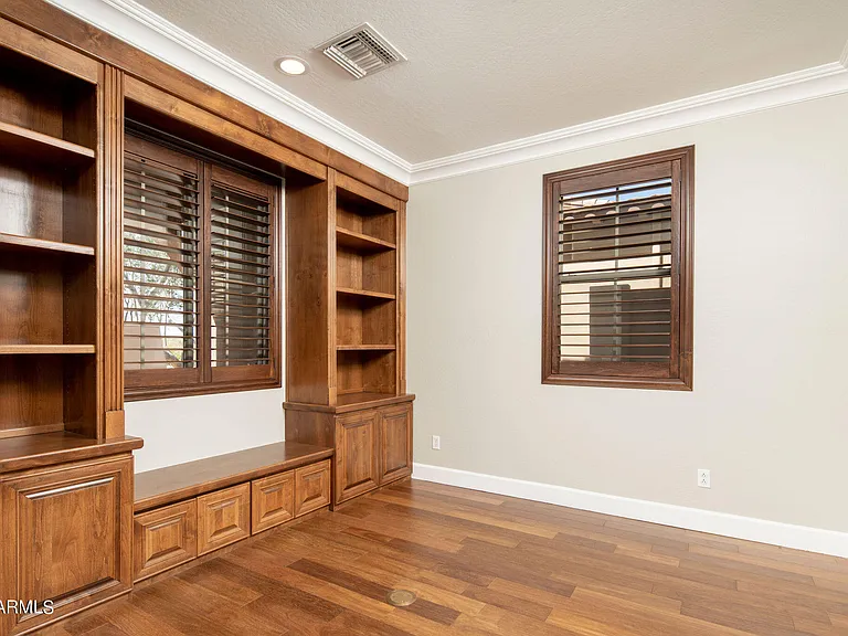 9818 E Edgestone Dr — Photo 7