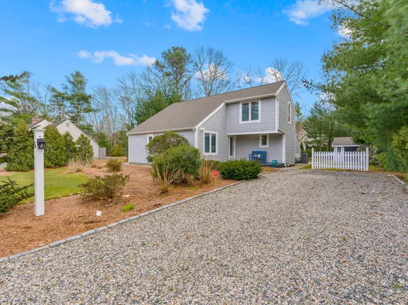 20 Marway, Mashpee, MA 02649