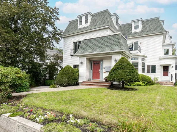 45 Emerson West St #6, Melrose, MA 02176