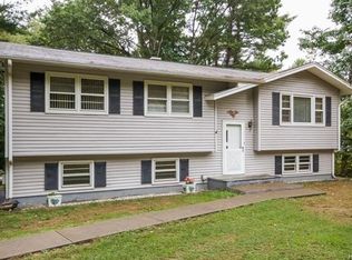 62 Burlingham Rd, Bloomingburg, NY 12721