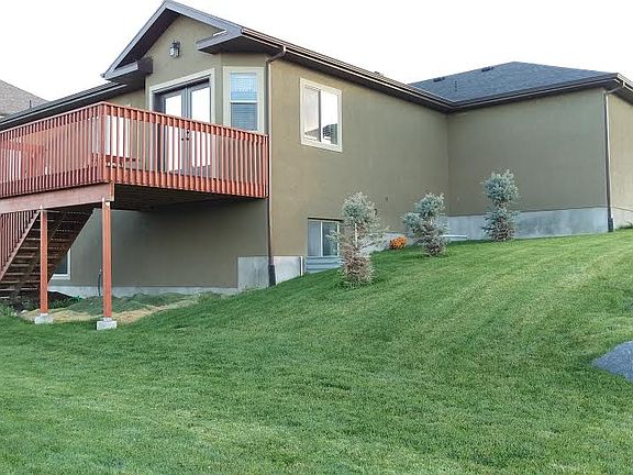 2nd image of 2462 S Lilac Ln