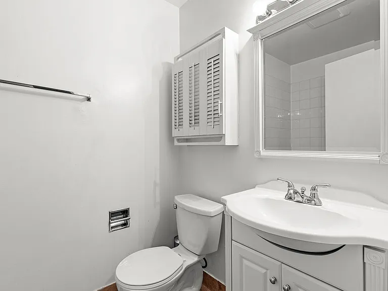 6780 SW Canyon Ter #3 — Photo 7