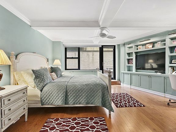 5th image of 165 W 66th St APT 1C