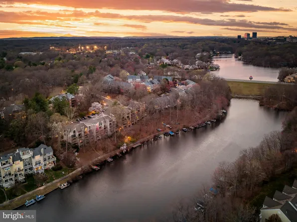 11110 Boathouse Ct #98, Reston, VA 20191