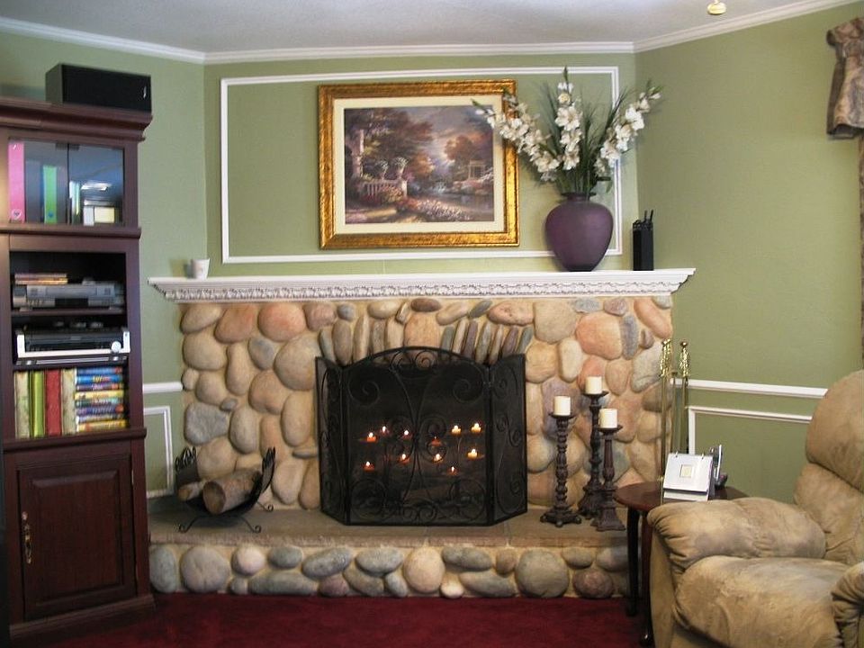 Formal Living Rm. w/fireplace