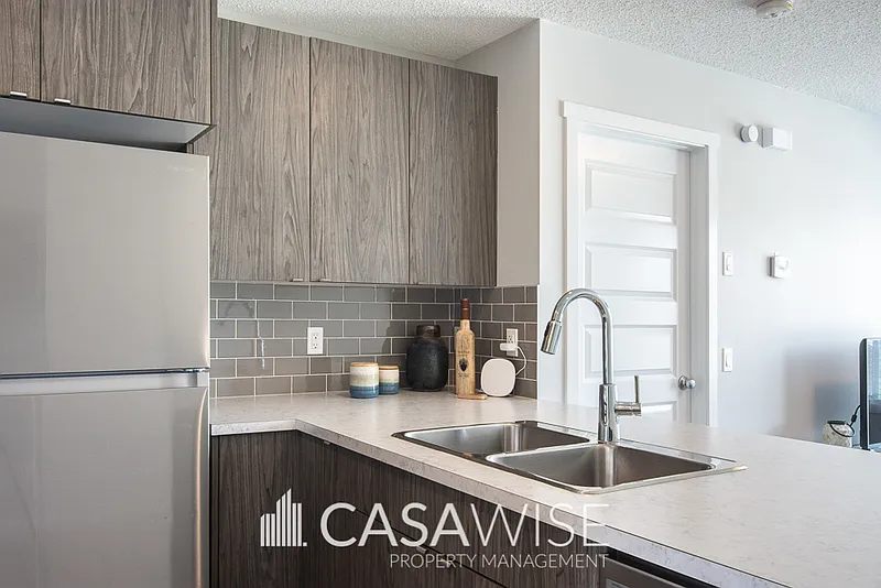 1 bed, 1.0 bath, $1,275 — Photo 2