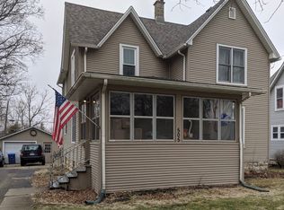 505 S 1st St, Dekalb, IL 60115