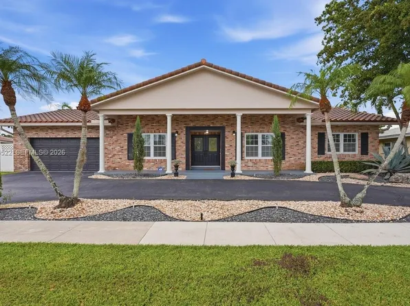 16530 Lake Tree Dr, Fort Lauderdale, FL 33326