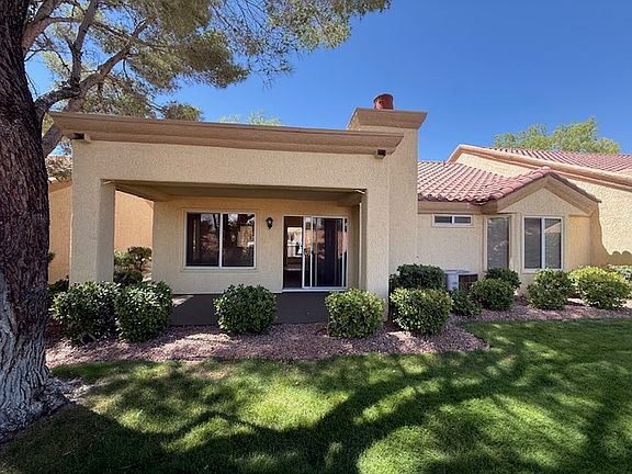 3rd image of 9028 Starmount Dr