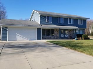 789 Bradford Way, Hartland, WI 53029