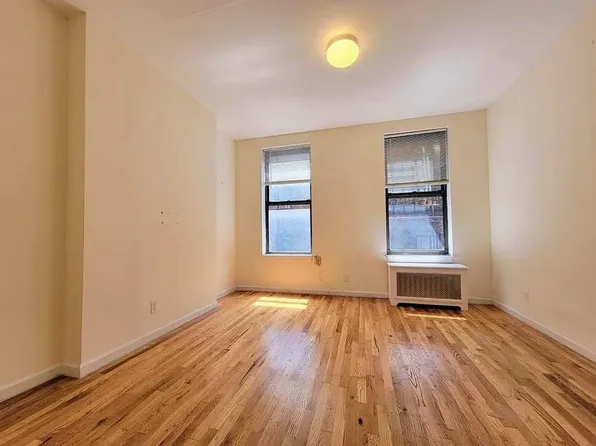 226 East 26th Street image 1 of 7